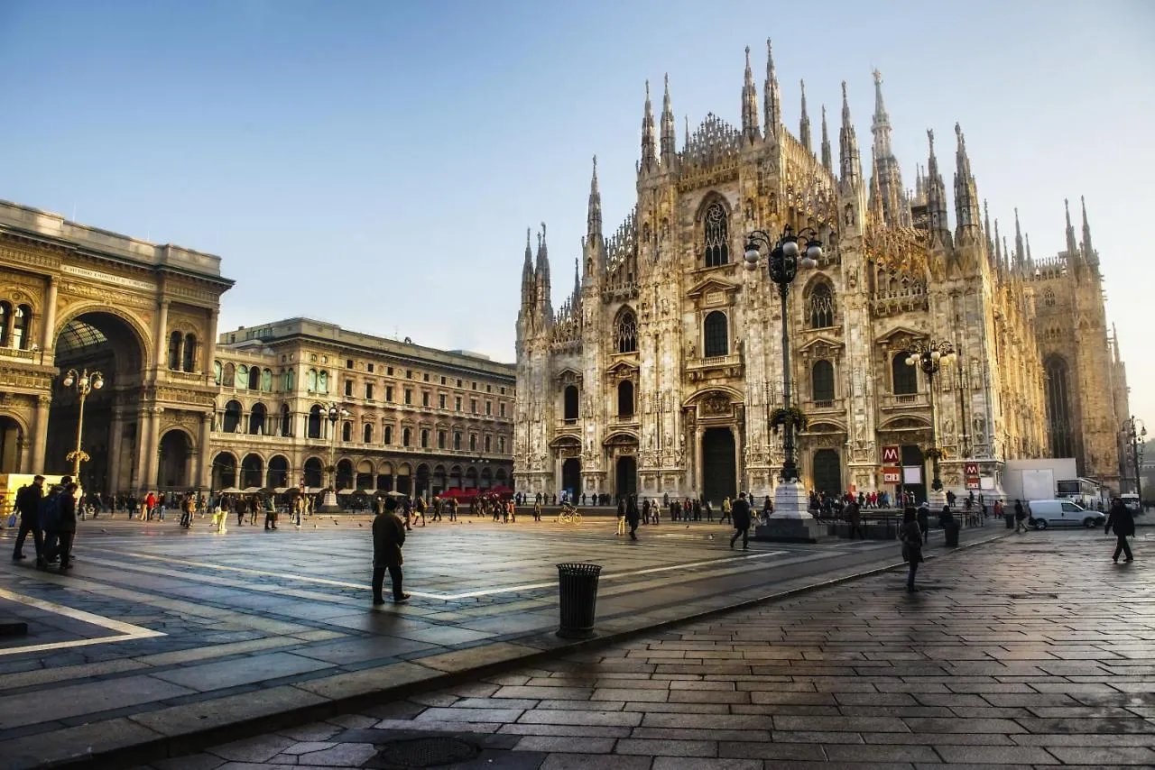 Duomo A 10 Minuti - Self Check In Metro A 3 Minuti A Piedi Apartment Milan 0*,  Italy