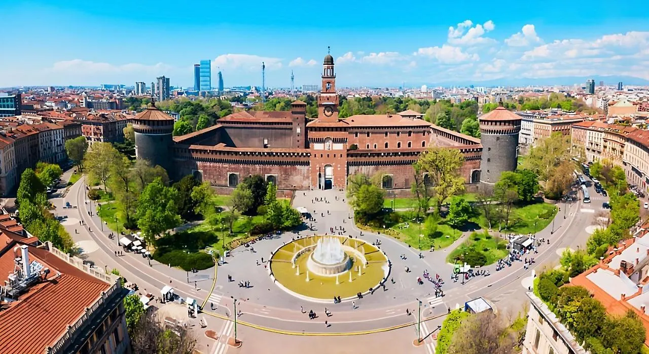 Duomo A 10 Minuti - Self Check In Metro A 3 Minuti A Piedi Apartment Milan